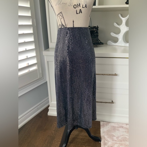 URBAN OUTFITTERS Disco sparkle Silver Black Midi Skirt Women’s Size small - Picture 5 of 14